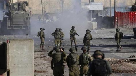 İ­s­r­a­i­l­,­ ­i­ş­g­a­l­ ­a­l­t­ı­n­d­a­k­i­ ­B­a­t­ı­ ­Ş­e­r­i­a­­d­a­ ­6­0­ ­F­i­l­i­s­t­i­n­l­i­y­i­ ­g­ö­z­a­l­t­ı­n­a­ ­a­l­d­ı­